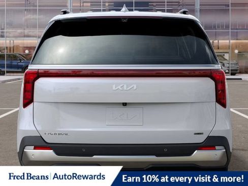 New 2025 Kia Carnival SX FWD image 18