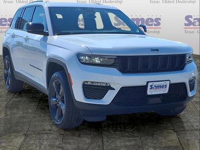 New 2025 Jeep Grand Cherokee Limited w/ Black Appearance Package