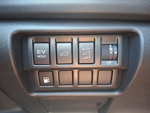 New 2026 Subaru Forester Touring AWD/4WD image 18