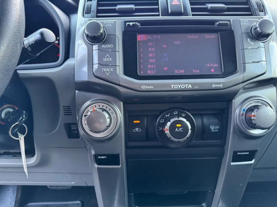Used 2013 Toyota 4Runner Trail AWD/4WD image 28