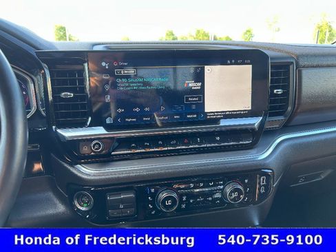 Used 2024 Chevrolet Silverado 1500 High Country w/ Technology Package image 19