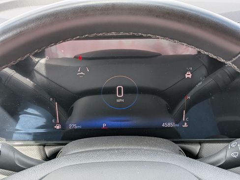 Used 2024 Chevrolet TrailBlazer LT w/ LT Cold Weather Package FWD image 15