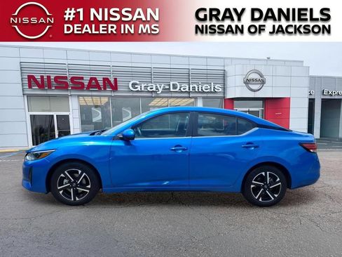 Used 2024 Nissan Sentra SV FWD image 4