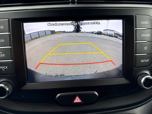 Used 2020 Kia Soul S FWD image 26