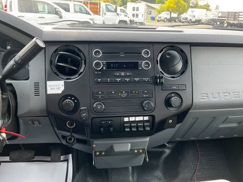 Used 2012 Ford F550 4x4 Crew Cab Super Duty w/ Payload Upgrade Pkg image 12