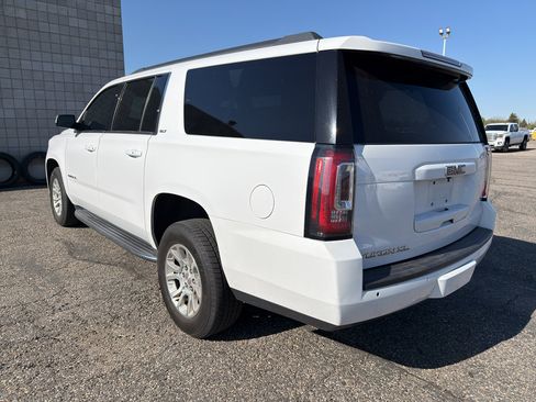 Certified 2019 GMC Yukon XL SLT AWD/4WD image 2