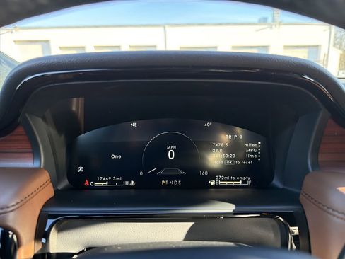 Certified 2023 Lincoln Nautilus Reserve w/ Equipment Group 201A image 22