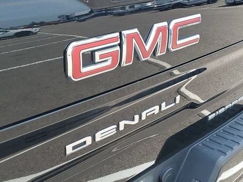 Certified 2023 GMC Sierra 1500 Denali w/ Technology Package AWD/4WD image 40