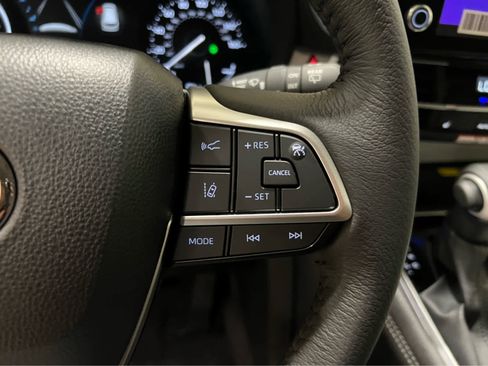 New 2026 Toyota Sienna XLE FWD image 20