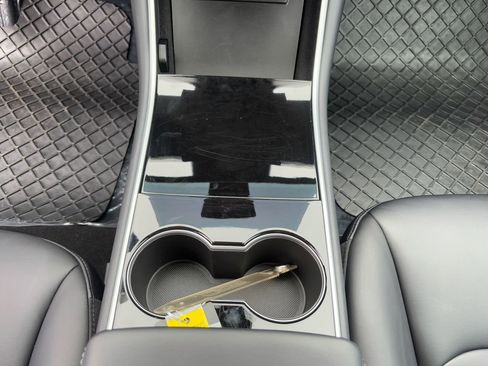 Used 2018 Tesla Model 3 Long Range image 29