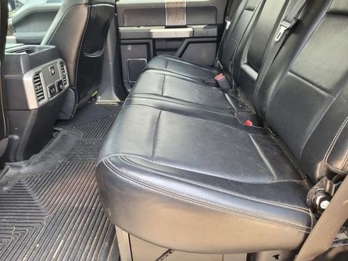 Used 2017 Ford F250 Lariat w/ Lariat Value Package AWD/4WD image 18