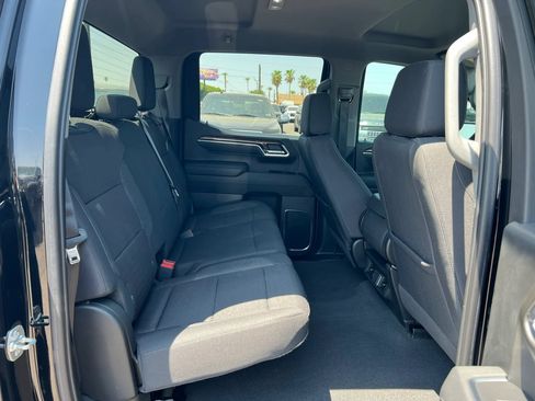 Used 2025 Chevrolet Silverado 1500 RST AWD/4WD image 17