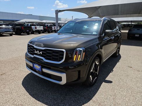 Used 2024 Kia Telluride S w/ S Sunroof Package FWD image 4