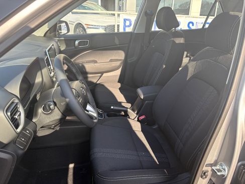 New 2026 Hyundai Venue SEL image 16