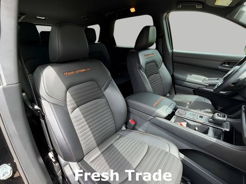 Used 2025 Nissan Pathfinder Rock Creek AWD/4WD image 11