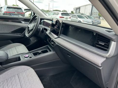 Certified 2026 Volkswagen Tiguan S FWD image 36