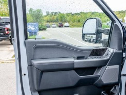 New 2026 Ford F250 Lariat w/ Black Appearance Package image 76