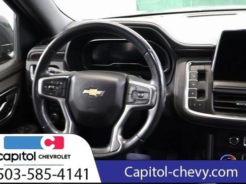 Used 2022 Chevrolet Suburban LT image 15
