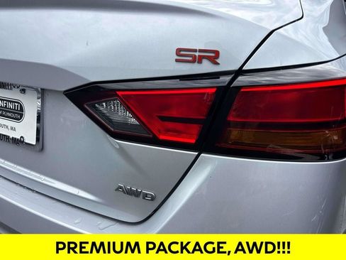 Used 2024 Nissan Altima 2.5 SR w/ SR Premium Package image 32