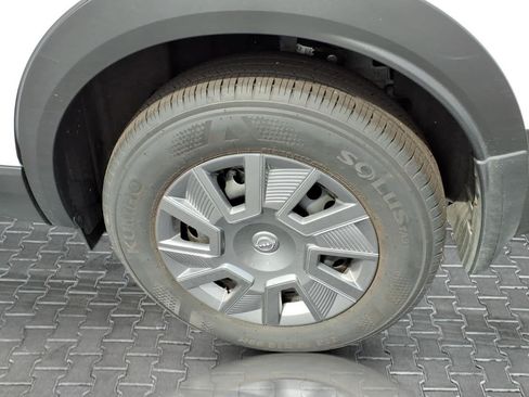 Used 2025 Nissan Kicks S AWD/4WD image 12