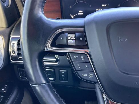 Used 2021 Lincoln Navigator Reserve w/ Luxury Package image 23