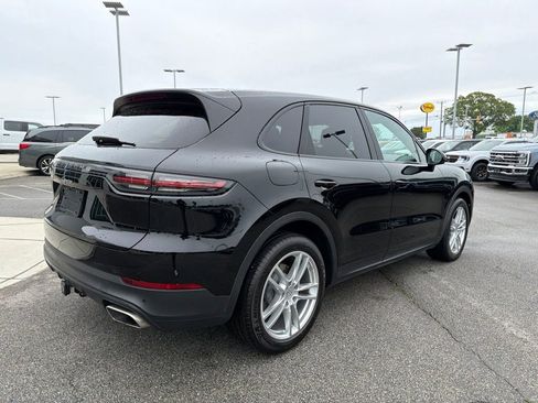 Used 2021 Porsche Cayenne AWD/4WD image 4