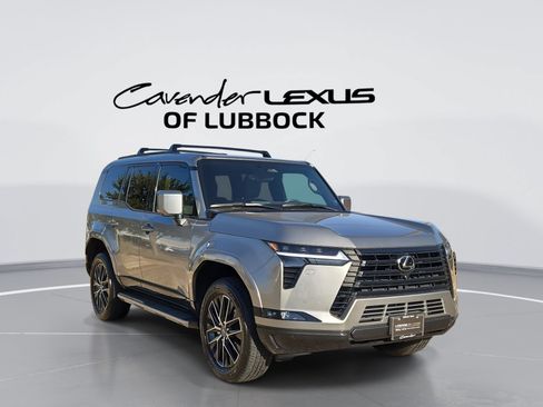 Used 2026 Lexus GX 550 w/ Accessory Package (2T) AWD/4WD image 1