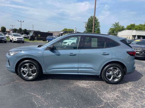 Used 2023 Ford Escape ST-Line w/ Tech Pack #1 AWD/4WD image 4