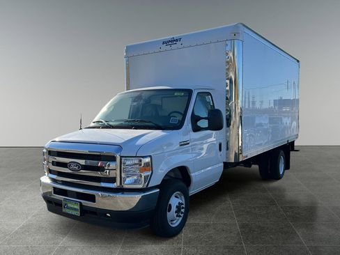 New 2026 Ford E-450 and Econoline 450 Super Duty w/ Power Equipment Group image 2