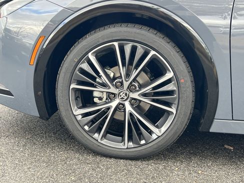 New 2026 Toyota Prius XLE image 5