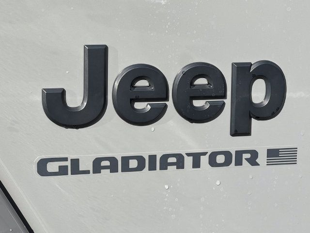 Used 2023 Jeep Gladiator Sport AWD/4WD image 47