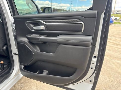 New 2026 RAM 1500 4x4 Crew Cab image 28