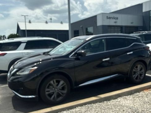 Used 2021 Nissan Murano Platinum FWD image 2