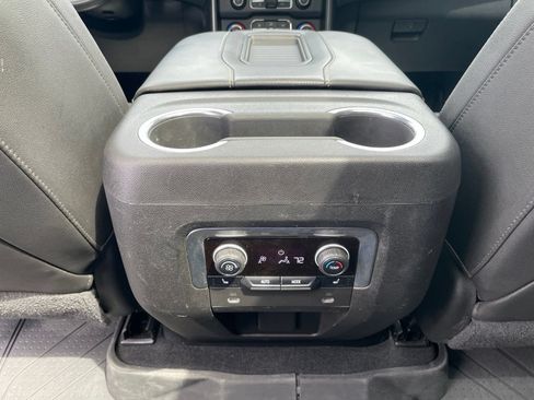 Used 2021 Chevrolet Tahoe Premier w/ Premium Package RWD image 32