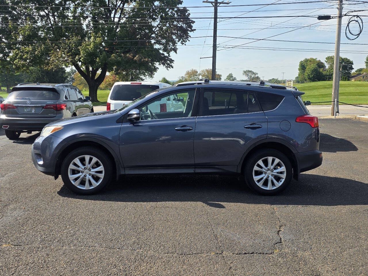Used 2013 Toyota RAV4 Limited AWD/4WD image 6