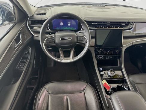 Used 2022 Jeep Grand Cherokee Limited 4xe image 2