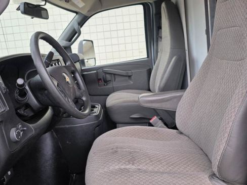 Used 2019 Chevrolet Express 3500 w/ Power Convenience Package RWD image 11