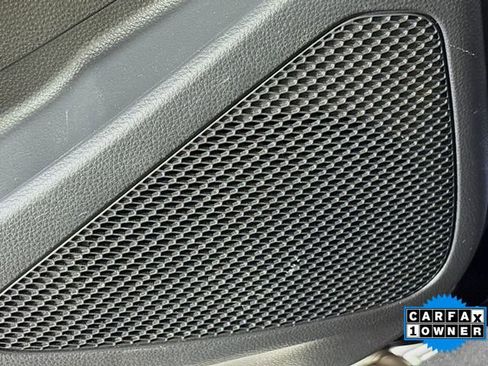 Used 2020 Toyota Corolla SE image 24