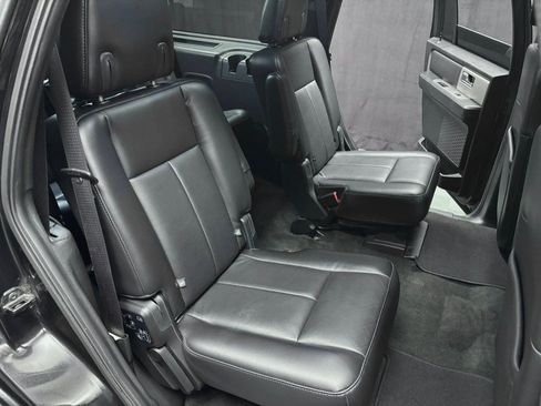 Used 2015 Ford Expedition XLT w/ Equipment Group 202A AWD/4WD image 34