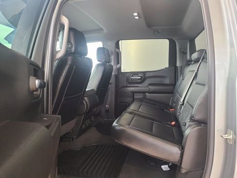 Used 2026 Chevrolet Silverado 1500 Custom Trail Boss w/ LPO, Dark Essentials Package image 4