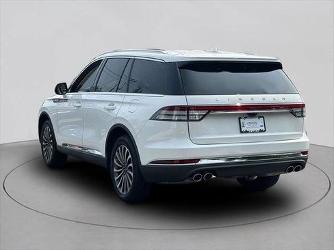 Used 2023 Lincoln Aviator AWD w/ Premium Package image 5