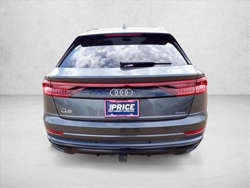 Used 2021 Audi Q8 Prestige w/ Prestige Package AWD/4WD image 3
