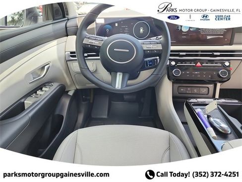 New 2025 Hyundai Tucson SEL image 12