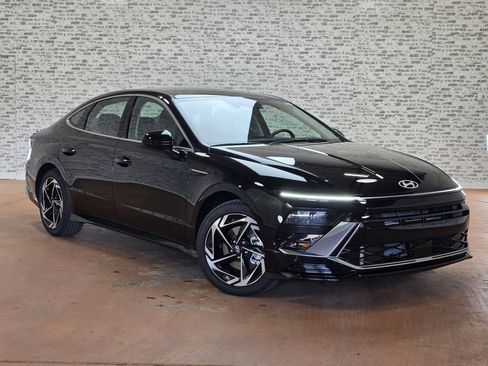 New 2026 Hyundai Sonata SEL image 1
