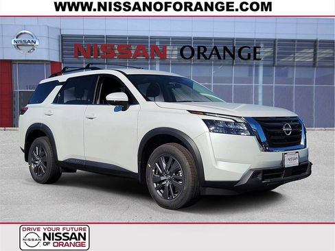 New 2025 Nissan Pathfinder SV image 1