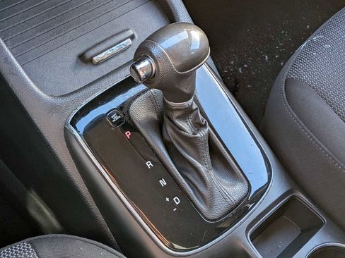 Used 2017 Kia Forte LX image 24