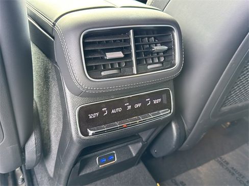 Certified 2025 Mercedes-Benz GLE 53 AMG 4MATIC image 12