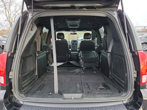 Used 2018 Dodge Grand Caravan GT image 8