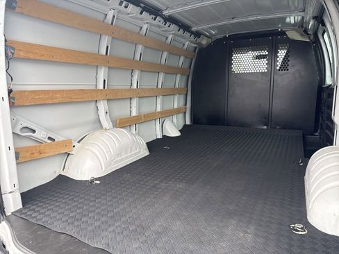 Used 2023 Chevrolet Express 2500 w/ Driver Convenience Package image 20