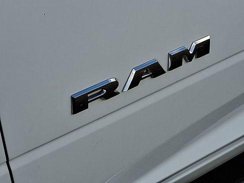 Used 2024 RAM 2500 Big Horn image 36